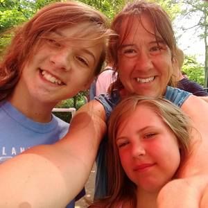 Meet your Posher, Becky